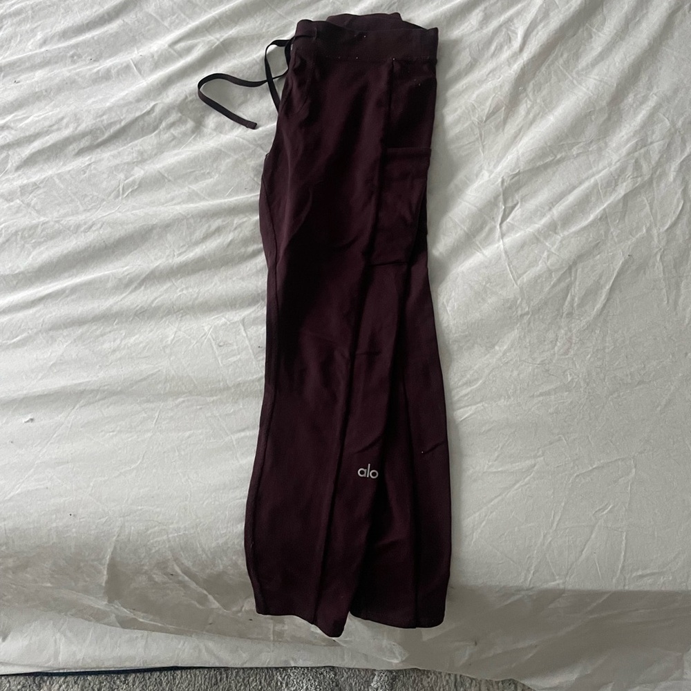 ALO Yoga Burgundy Leggings